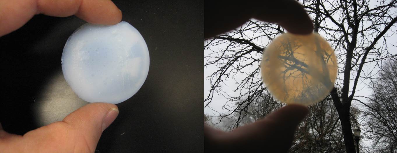 CNC aerogel shows Rayleigh scattering